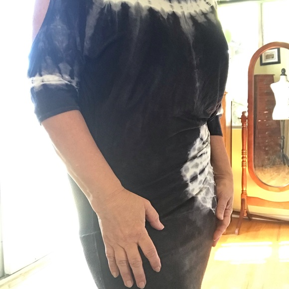 Tunic - Picture 5 of 7